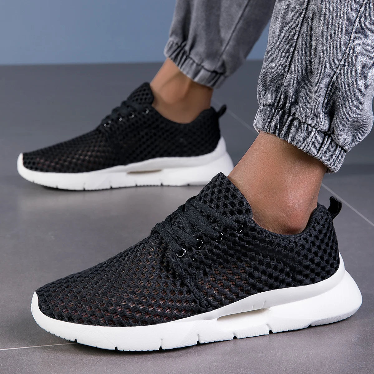 NOVA MESH SNEAKERS